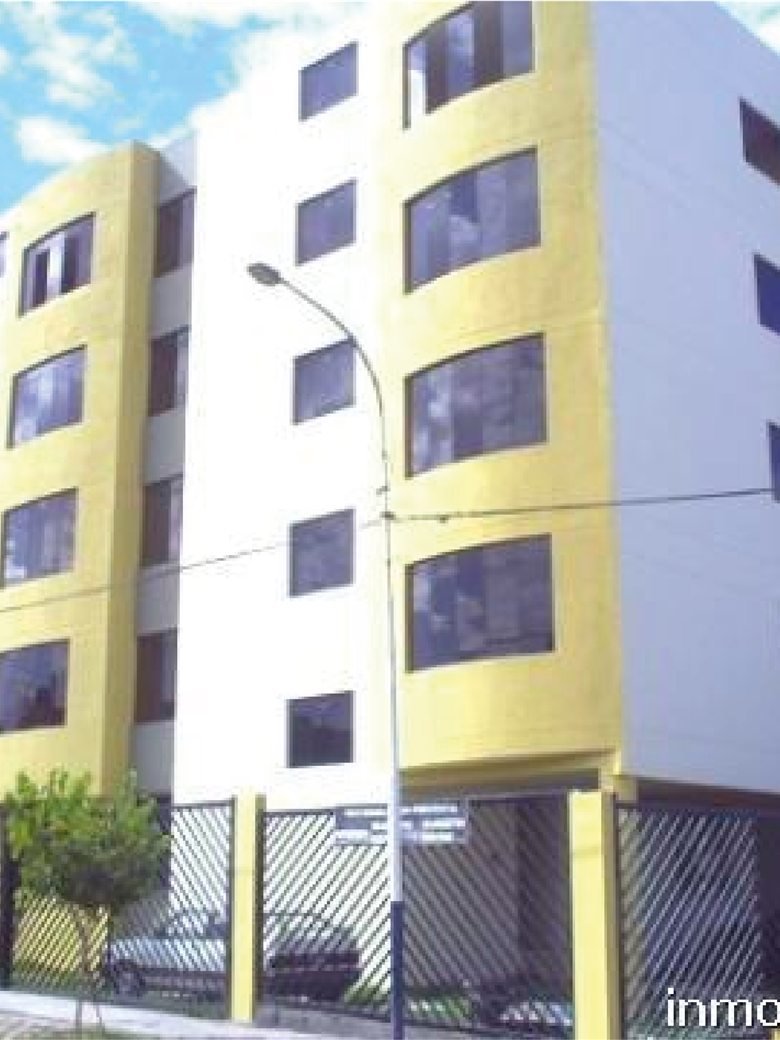 Fachada de Residencial Av. Lima, Mariano Melgar, Arequipa