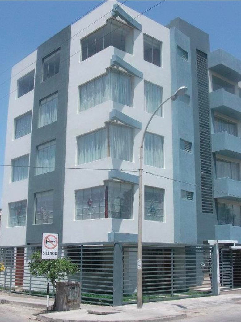 Fachada de Residencial Corazón de María, José Luis Bustamante y Rivero, Arequipa